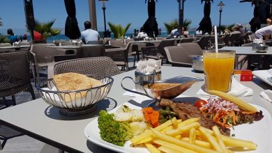 Photo of أرباب المقاهي والمطاعم يبررون ارتفاع الأسعار