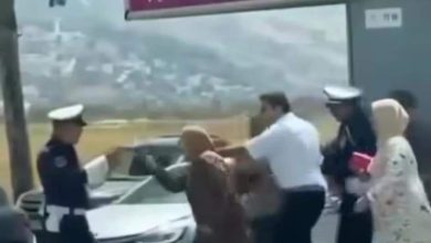 Photo of تطوان.. فيديو سيدة تهاجم شرطي مرور يخلق سجالا على مواقع التواصل -فيديو-