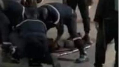Photo of ظنا منهم أنه رجل أمن بسبب لباسه..”الحراكة” يصيبون شخصا بجروح خطيرة بمحيط سبتة