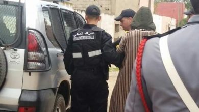 Photo of درك باب برد يطيح بـ”الطنجاوي” ويحجز كميات كبيرة من الخمور المهربة -صورة-