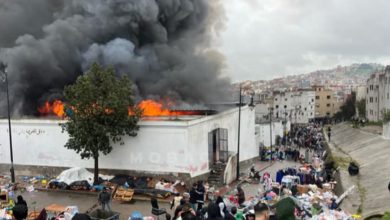 Photo of صور.. حريق مهول يلتهم سوق القرب بني مكادة بطنجة.. والسلطات تسابق الزمن لاحتواء الكارثة