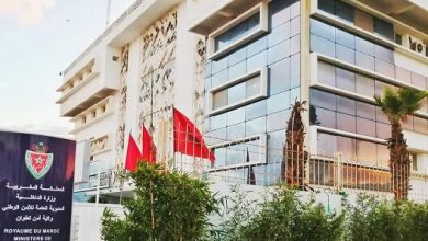 Photo of بينهم شرطي.. تفكيك شبكة لترويج المخدرات بتطوان وحجز 3600 قرص مهلوس