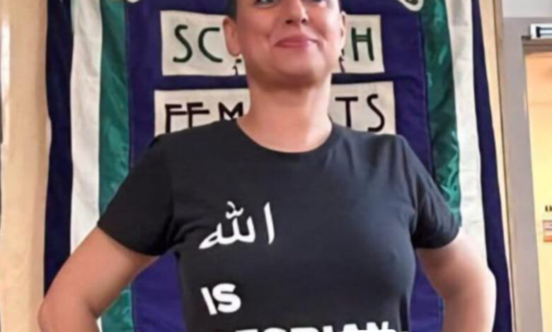 Photo of ابتسام لشكر تتعمد الإساءة للذات الإلهية والرميد يطالب الدولة بالتدخل الحاسم
