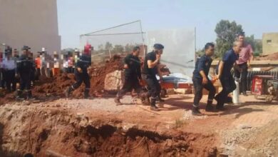 Photo of مؤلم.. مصرع خمسة أشخاص من أسرة واحدة داخل حفرة للصرف الصحي
