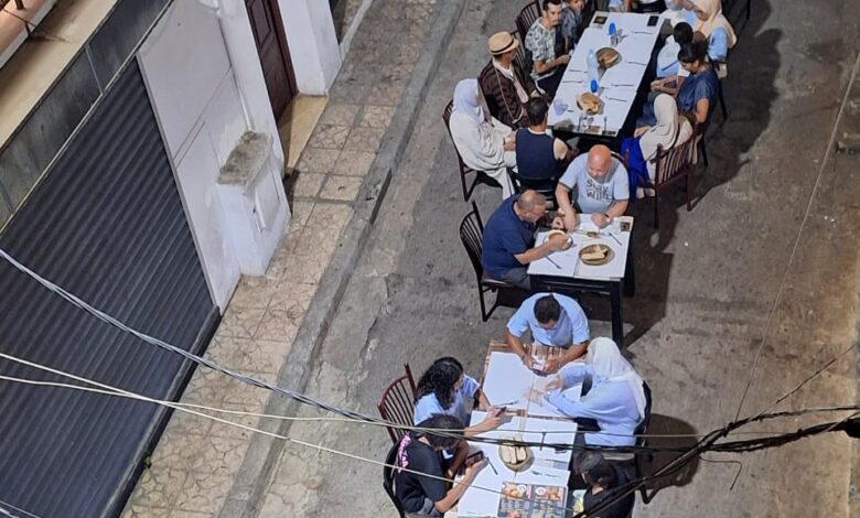 Photo of مطعم بشارع البصيري بطنجة يحتل شارعا عموميا والساكنة تحتج