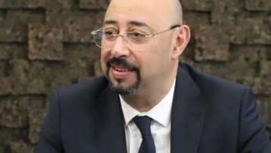 Photo of مستشار في ديوان عمدة طنجة “يخطب” في حضرة أعضاء منتخبين ويقدم مشروع مقرر جماعي