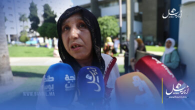 Photo of أريد دليلا على شغب ابني”..أم تتهم أمن القصر الكبير بالتضليل بعد نقل إبنها إلى طنجة دون اثبات تورطه