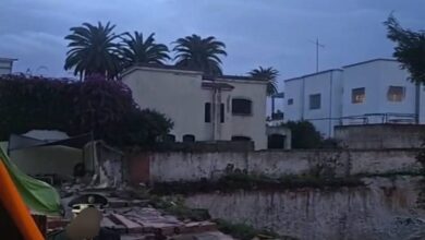 Photo of الأمطار تكشف هشاشة البنيات المدرسية.. وفاة حارس بعد انهيار سور مدرسة بالبيضاء