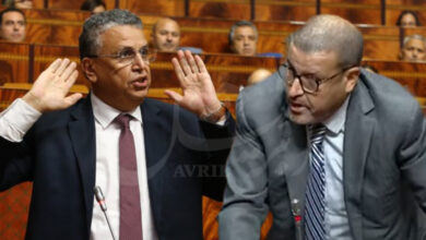 Photo of قربالة فـ البرلمان.. تراشق كلامي بين وهبي ونواب العدالة والتنمية ينتهي بطرد نائب وتعليق الجلسة