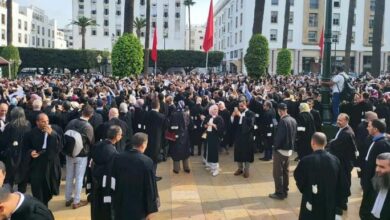 Photo of هيئات المحامين تعلن شل محاكم المغرب احتجاجا على مشروع قانون المهنة