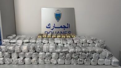 Photo of الجمارك تفشل تهريب شحنة مخدرات نحو أوروبا باستغلال زوجة وأطفال
