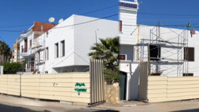 Photo of تحد صريح للسلطات بطنجة.. فيلا تتحول إلى مشروع تجاري رغم قرارات الإيقاف والساكنة تتسائل:”من يحمي صاحب المشروع؟”