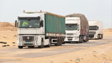 Photo of مهنيّو النقل يلوحون بالاحتجاج بسبب غلاء المحروقات