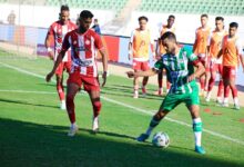 Photo of فريق في البطولة ينظم إلى قائمة المحتجين على التحكيم