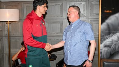 Photo of لقجع يزور معسكر الأسود بنيوجيرسي ويحفز اللاعبين قبل انطلاق مشوارهم في المونديال أمام البرازيل