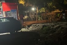 Photo of بعد حجز طاولاته صباحا.. صاحب كشك بشاطئ الصول يتحدى السلطات ويعيد احتلال المكان مساءا!