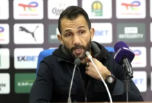 Photo of بعد تداول اسمه…الكشف عن موقف عادل رمزي من العودة لتدريب الوداد