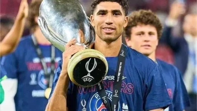 Photo of أشرف حكيمي يتوج بكأس السوبر الأوروبية مع باريس سان جرمان