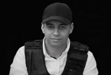 Photo of حمزة الزعام.. شرطي اختار أداء واجبه حتى النهاية فرحل شهيدا تاركا خلفه أسرة وزملاء وذكرى رجل ضحى من أجل الوطن