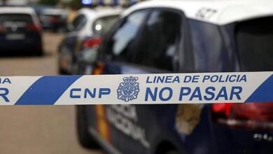 Photo of طعنة قاتلة تنهي حياة شاب مغربي بسبتة والشرطة توقف مشتبه فيها